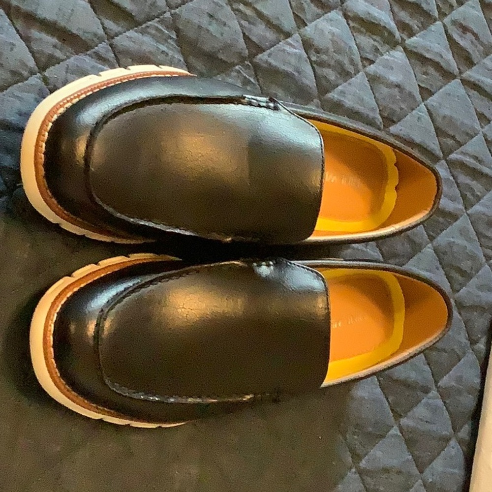 Nine West Men's Black Loafers in leather size 10 
NWOT